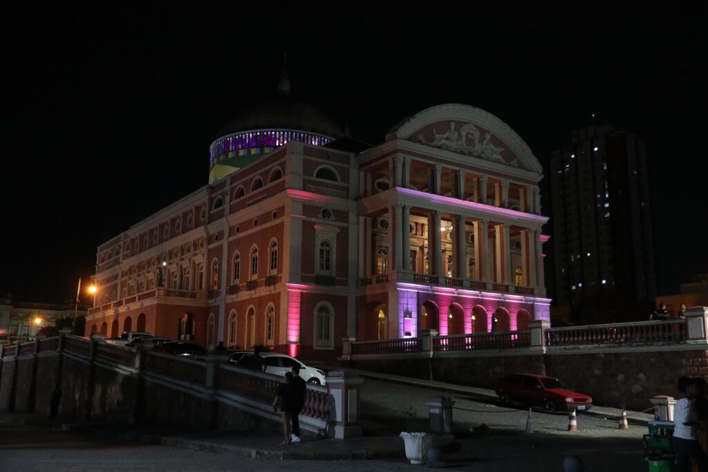 cultura_outubro_rosa_espetaculo_antonio_lima_04-1024x683-1 Teatro Amazonas sedia a 4ª edição da programação em alusão ao Outubro Rosa, intitulada ‘O Toque que Muda’